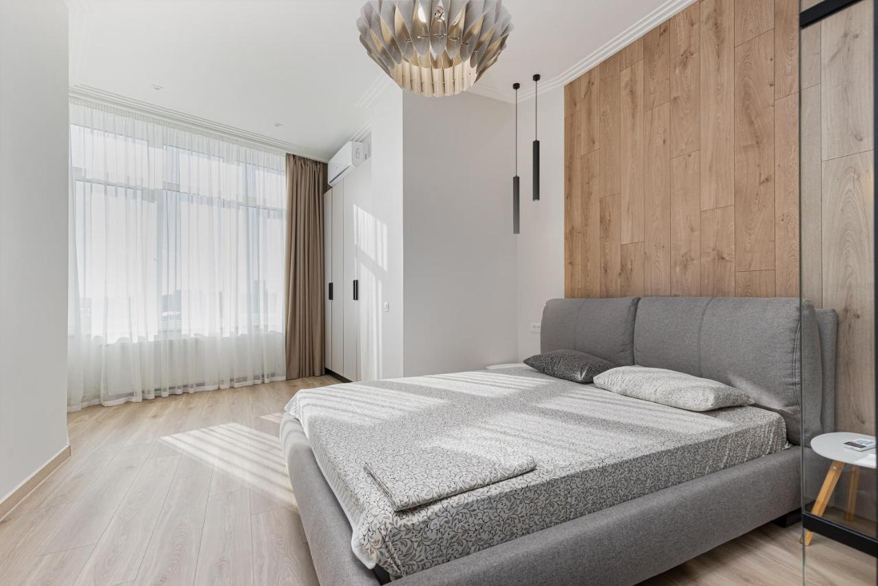 Sea Symphony Luxury 3-Bedrooms Apartment 敖德萨 外观 照片