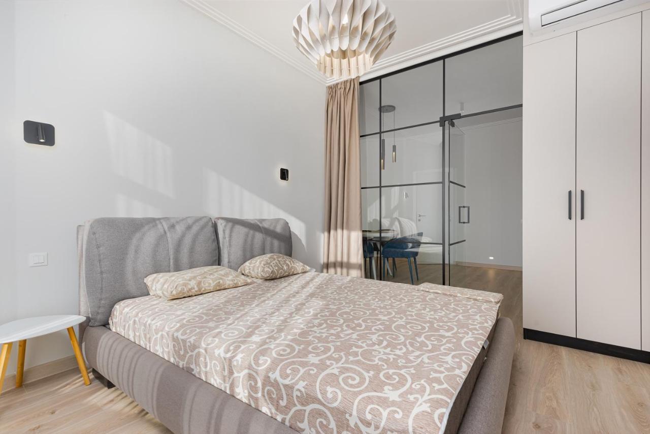 Sea Symphony Luxury 3-Bedrooms Apartment 敖德萨 外观 照片